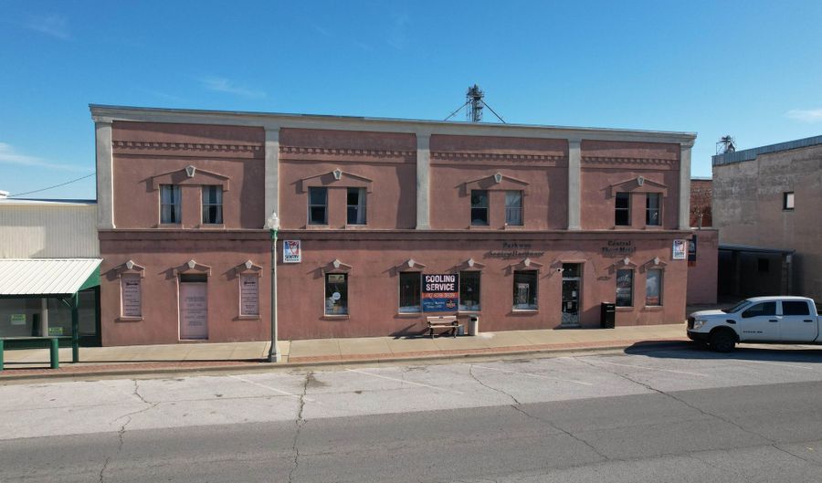 23 W Olive St, Aurora, MO 65605 - 0 Beds, 1 Bath