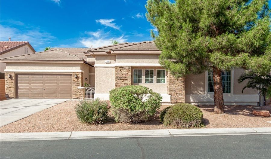 7305 Gentle Valley St, Las Vegas, NV 89149 - 5 Beds, 5 Bath