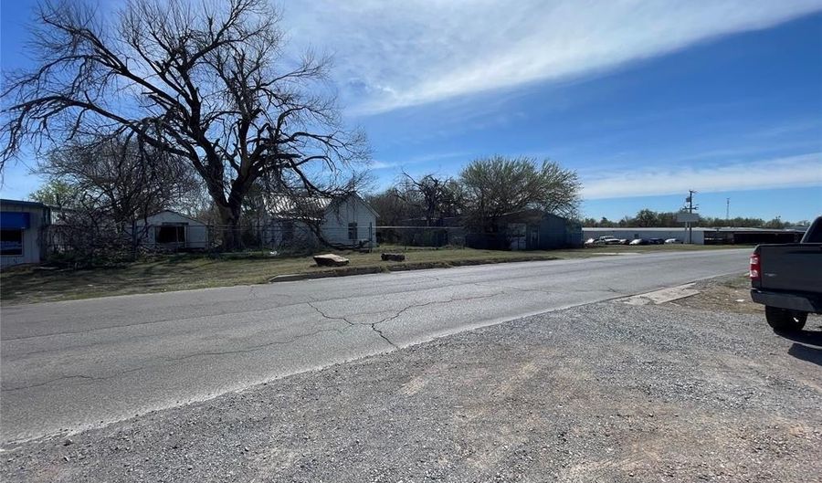 1009 S 3rd St, Chickasha, OK 73059 - 0 Beds, 0 Bath