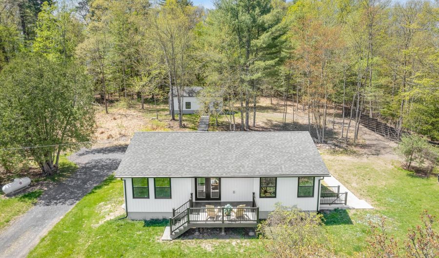 381 Mill Hook Rd, Accord, NY 12404 - 3 Beds, 4 Bath