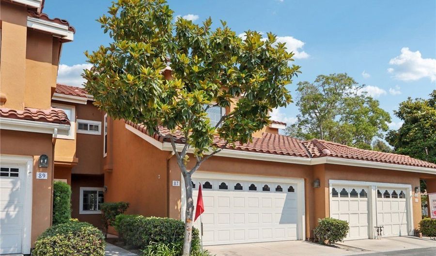 87 Matisse Cir CI42, Aliso Viejo, CA 92656 - 2 Beds, 3 Bath