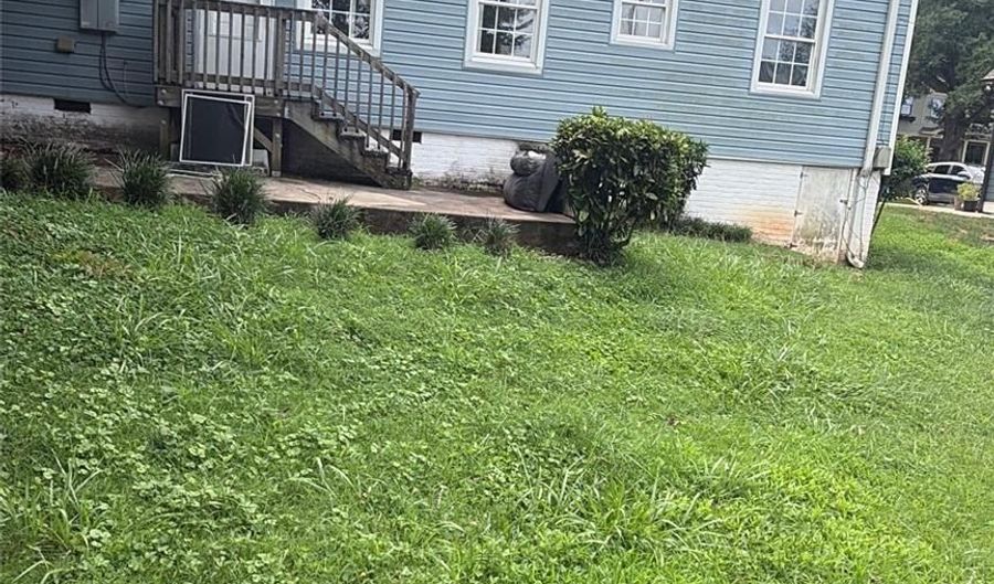 1009 Woodside Ave, Charlotte, NC 28205 - 2 Beds, 1 Bath