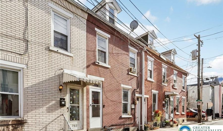 734 Mulberry St, Allentown, PA 18102 - 3 Beds, 1 Bath