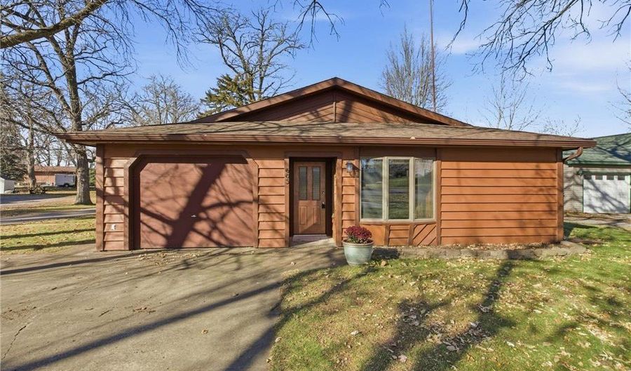 605 Chinook Ave SW, Avon, MN 56310 - 3 Beds, 1 Bath