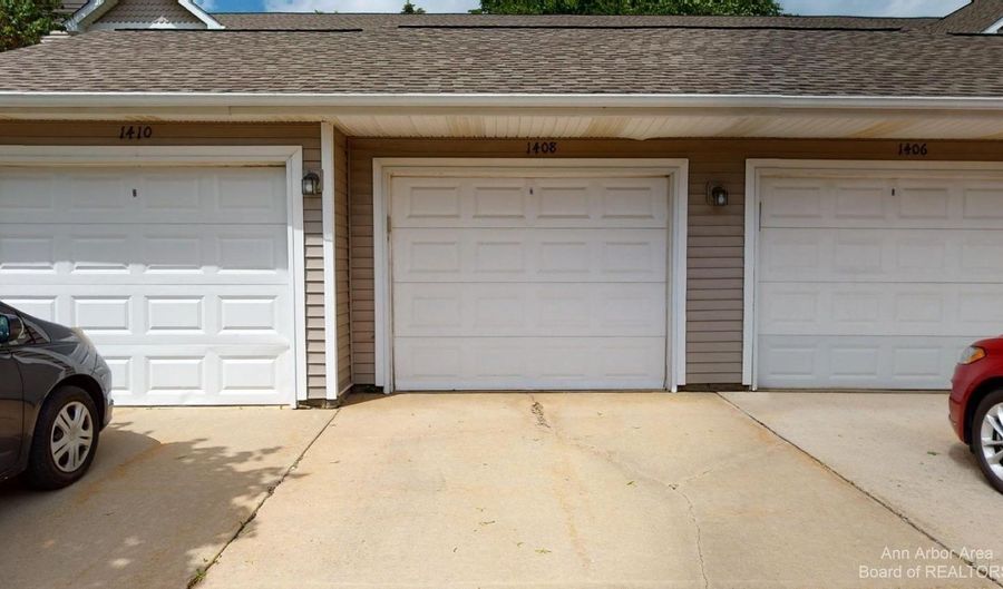 1408 Fox Pointe Cir, Ann Arbor, MI 48108 - 2 Beds, 2 Bath