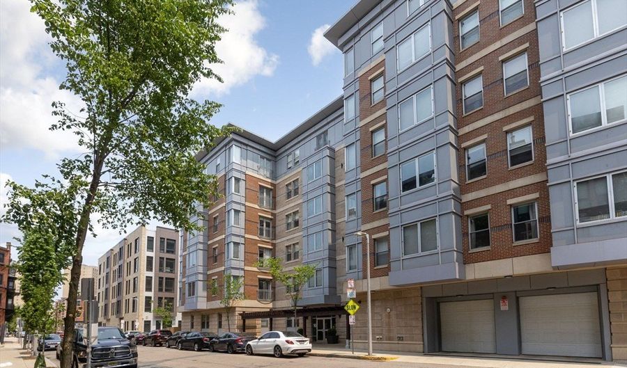 16 Miner St 506, Boston, MA 02215 - 1 Beds, 1 Bath
