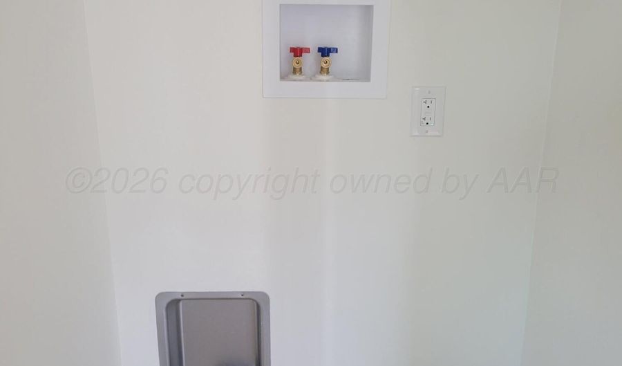 3306 S JACKSON St, Amarillo, TX 79109 - 2 Beds, 1 Bath