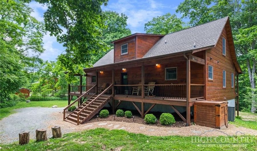 407 Signature Ridge Rd, Banner Elk, NC 28604 - 4 Beds, 4 Bath