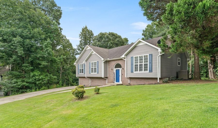 104 FOREST HILLS Ter, Alabaster, AL 35007 - 4 Beds, 3 Bath