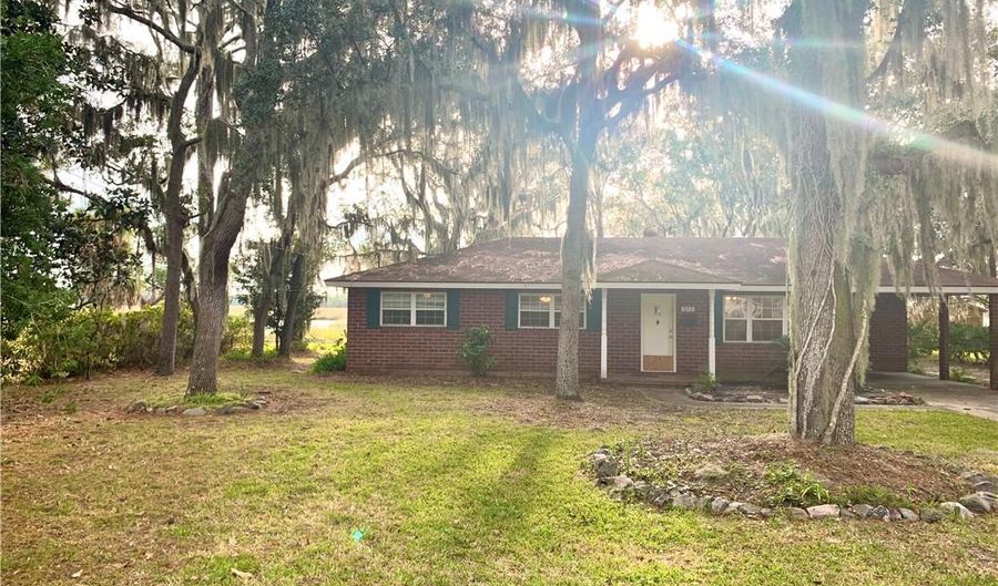 512 Seabrooke Ave, Brunswick, GA 31523 - 3 Beds, 2 Bath