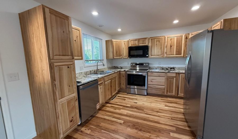 249 SHOSHONI St, Cheyenne, WY 82009 - 3 Beds, 3 Bath