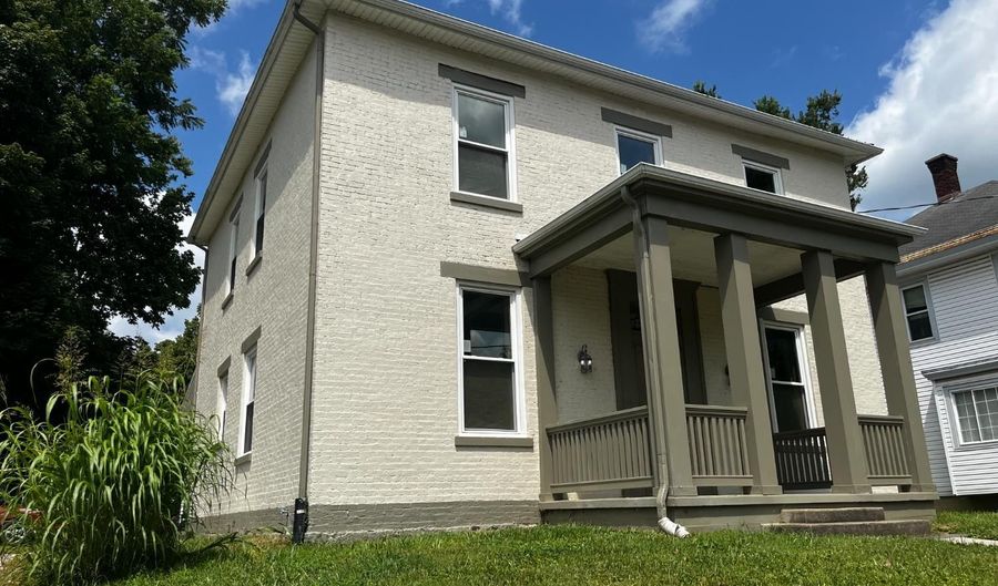 417 Manchester St, Aurora, IN 47001 - 4 Beds, 2 Bath