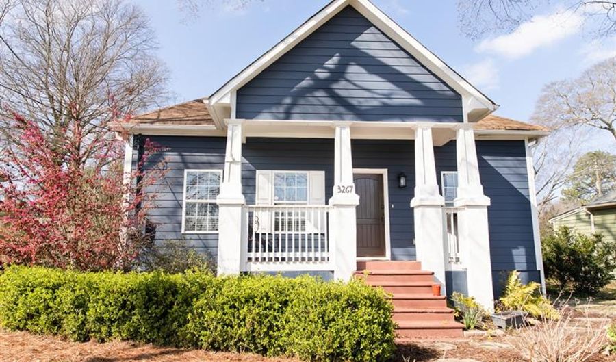 3267 ELM St, College Park, GA 30337 - 3 Beds, 2 Bath