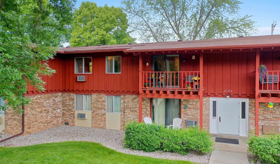 3182 JUSTIN Ct 5, Appleton, WI 54914 - 2 Beds, 2 Bath