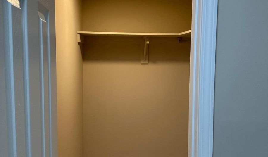 5903 MOUNT EAGLE Dr 702, Alexandria, VA 22303 - 1 Beds, 1 Bath