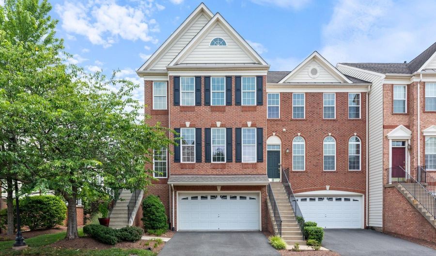 20056 NORTHVILLE HILLS Ter, Ashburn, VA 20147 - 4 Beds, 4 Bath