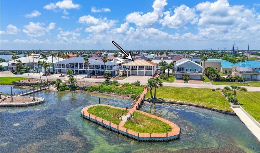 130 Bay Harbor Dr 4, Aransas Pass, TX 78336 - 4 Beds, 3 Bath