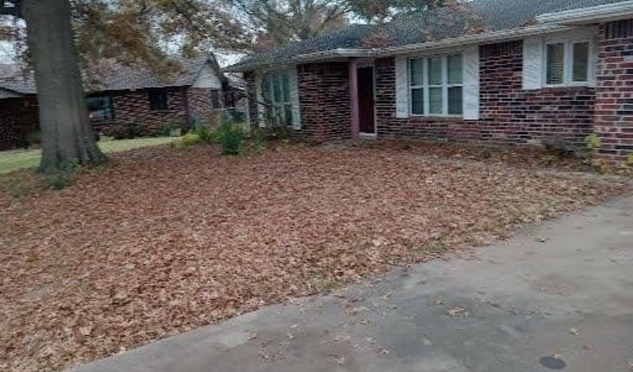 4600 SE Barlow Pl, Bartlesville, OK 74006 - 3 Beds, 3 Bath