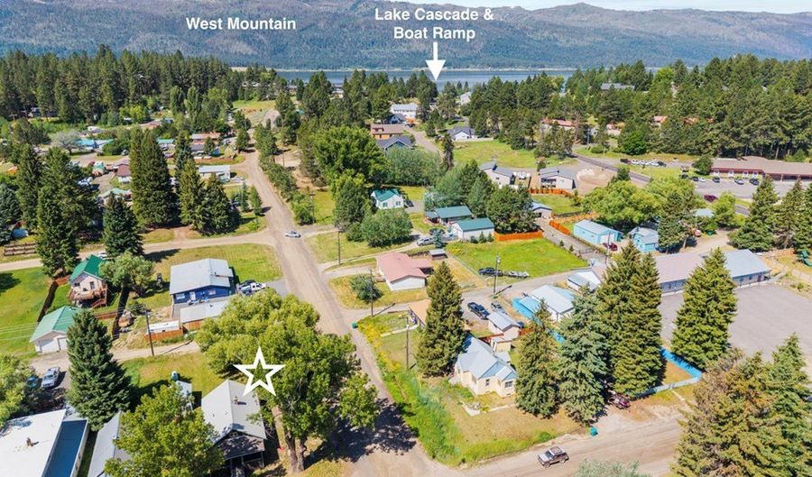 311 N School St, Cascade, ID 83611 - 3 Beds, 2 Bath