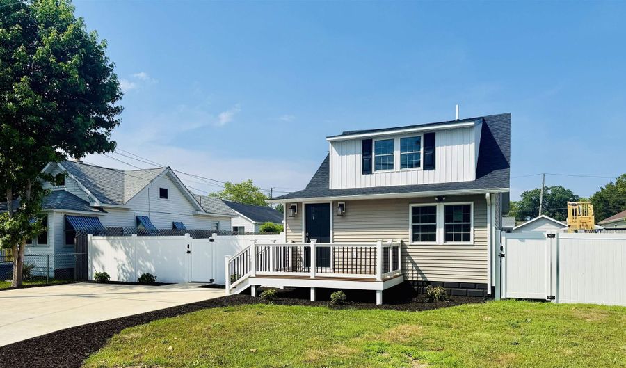 8 Geneva, Del Haven, NJ 08251 - 4 Beds, 3 Bath