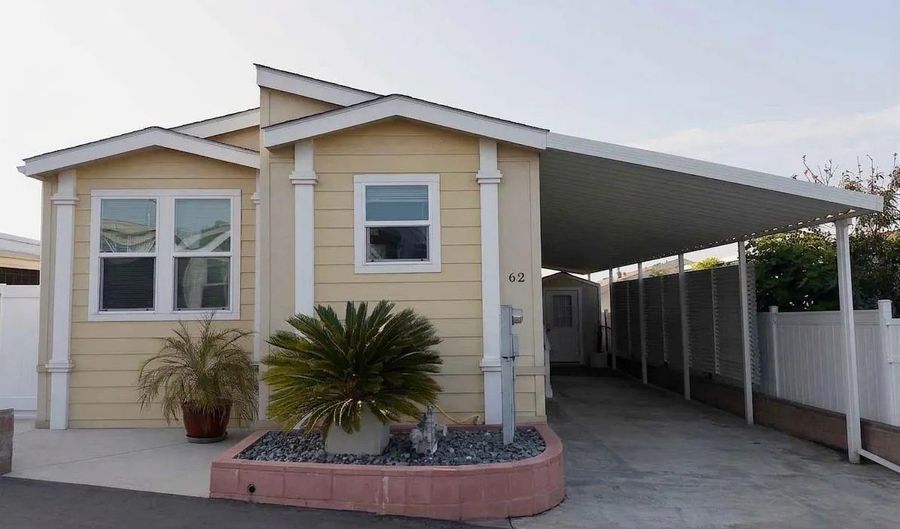 62 Hummingbird Ln, Oceanside, CA 92057 - 3 Beds, 2 Bath