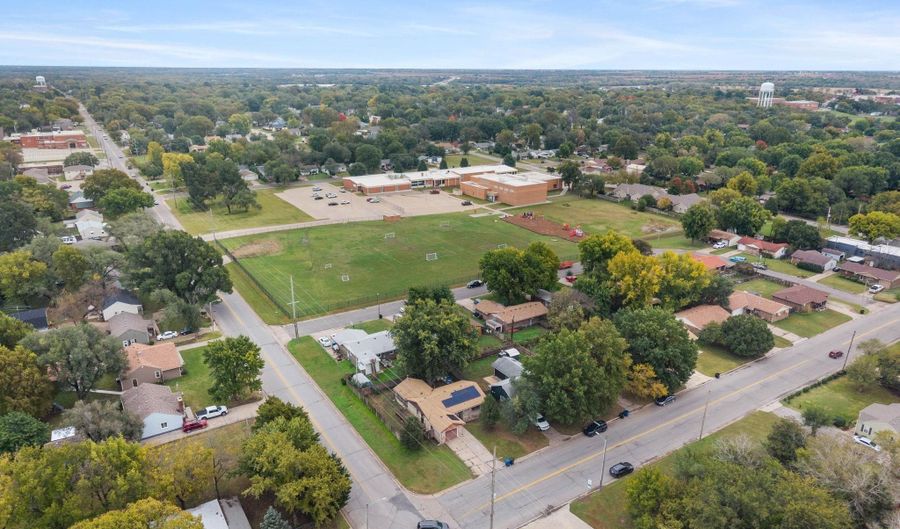 1418 Money St, Augusta, KS 67010 - 3 Beds, 3 Bath