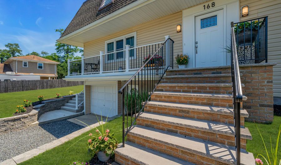 168 Leonardville Rd, Belford, NJ 07718 - 5 Beds, 3 Bath