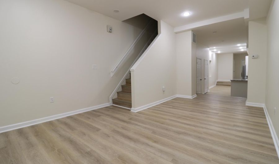 725 N CHESTER St, Baltimore, MD 21205 - 3 Beds, 3 Bath