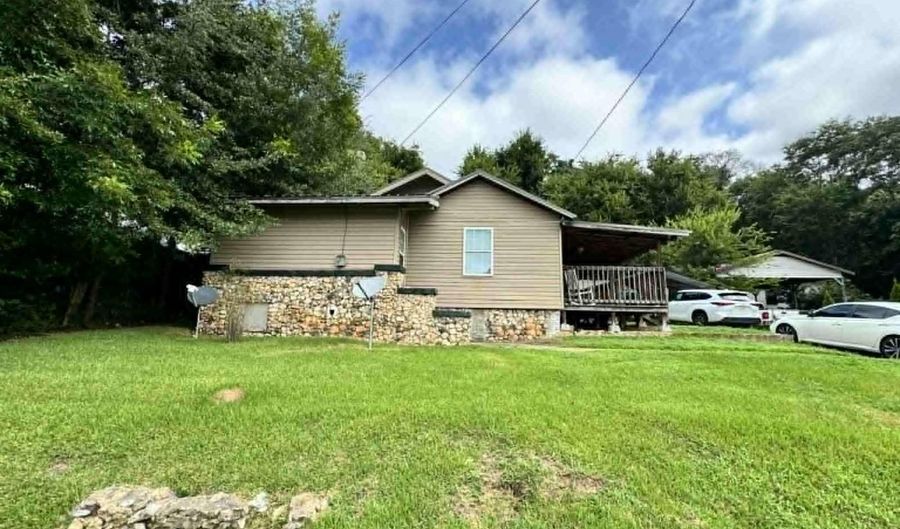 604 Highland Ave, Attalla, AL 35954 - 4 Beds, 2 Bath
