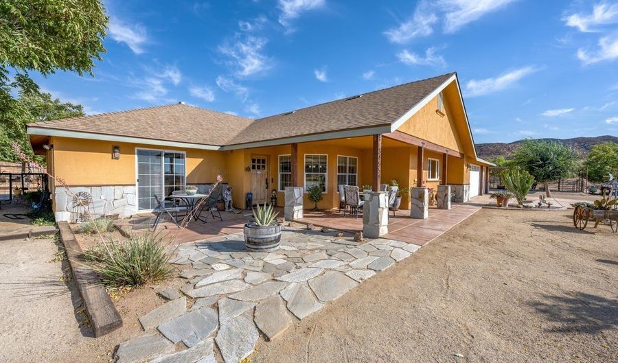 34554 Koontz Rd, Agua Dulce, CA 91390 - 3 Beds, 3 Bath