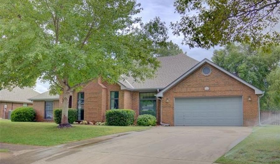 5708 Parkhill Pl, Bartlesville, OK 74006 - 4 Beds, 3 Bath