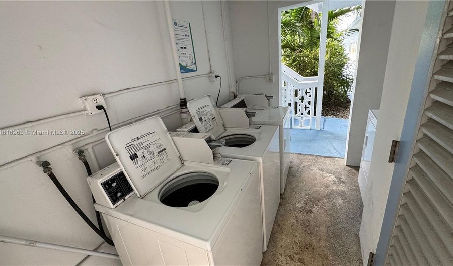 1120 102nd St 7, Bay Harbor Islands, FL 33154 - 1 Beds, 1 Bath