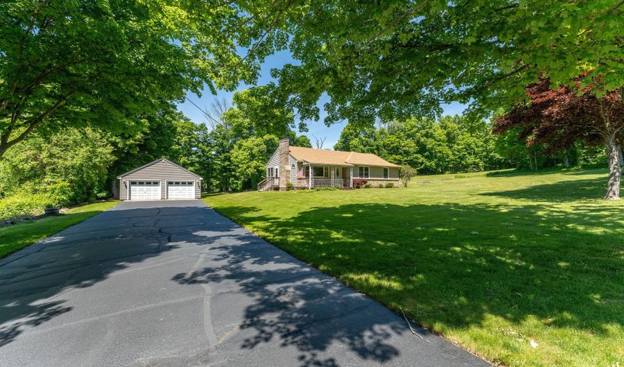 33 Ference Rd, Ashford, CT 06278 - 4 Beds, 2 Bath
