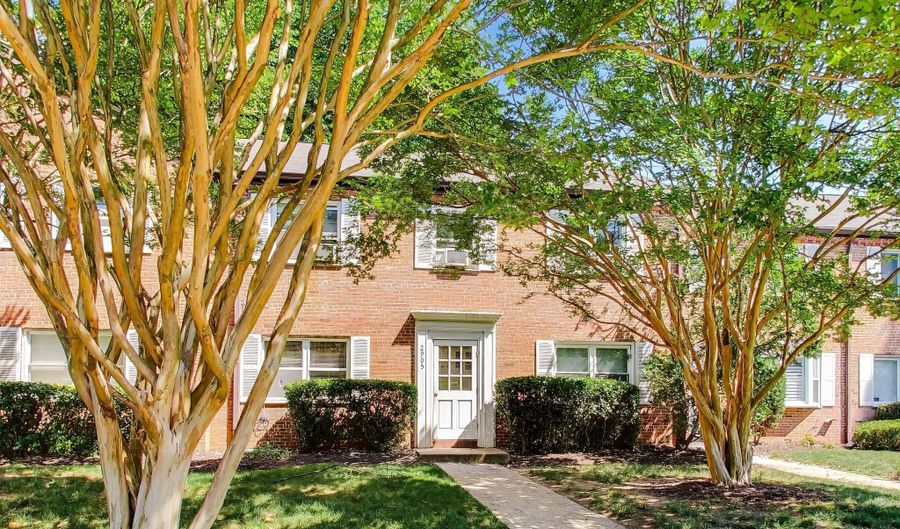 2905 16TH Rd S 2905B, Arlington, VA 22204 - 2 Beds, 1 Bath