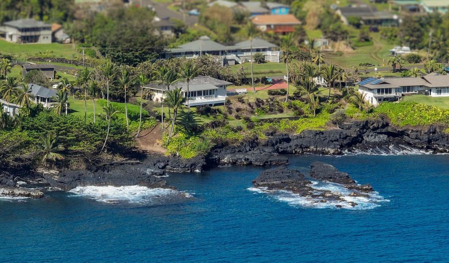 4955 Uakea Rd, Hana, HI 96713 - 2 Beds, 3 Bath