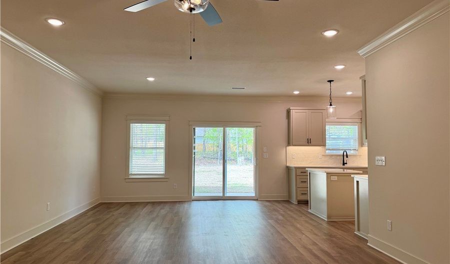 4 Shetland Cir, Bella Vista, AR 72715 - 3 Beds, 2 Bath