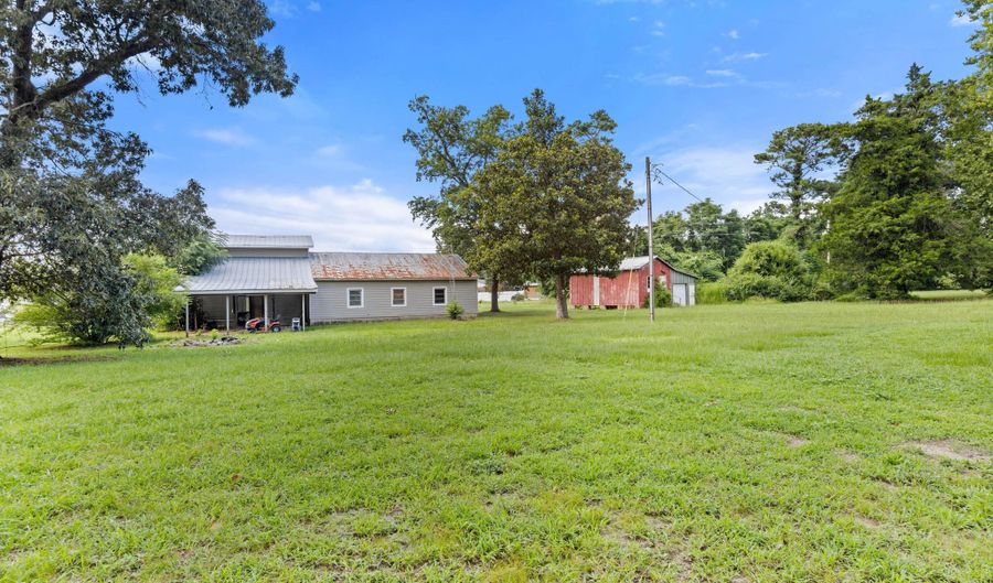 653 Seth Turner Rd, Albertson, NC 28508 - 4 Beds, 4 Bath