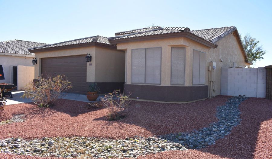 10809 W CAMBRIDGE Ave, Avondale, AZ 85392 - 3 Beds, 2 Bath