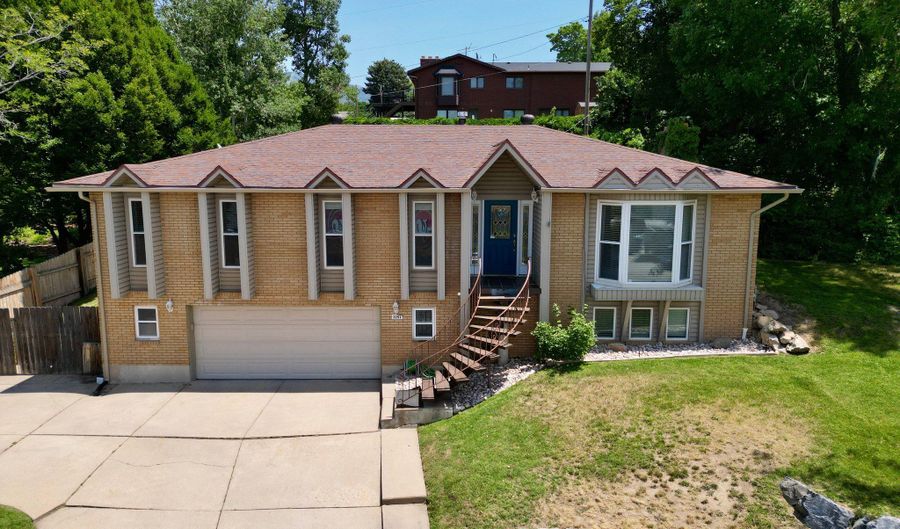 3291 S 300 W, Bountiful, UT 84010 - 5 Beds, 3 Bath