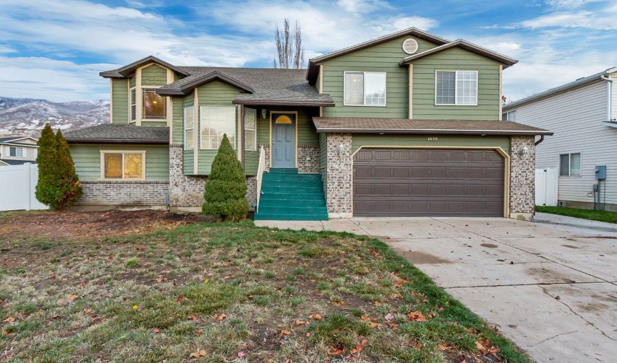 1448 N WILLOW Vly, Centerville, UT 84014 - 5 Beds, 2 Bath