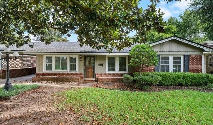 144 Norwood St, Shreveport, LA 71105 - 3 Beds, 2 Bath