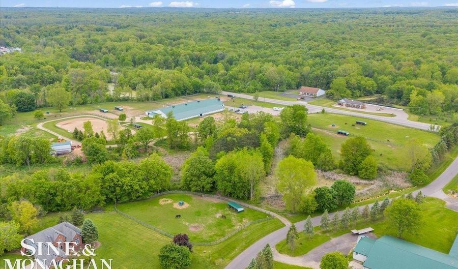 270 N Rochester Rd, Addison Twp., MI 48367 - 1 Beds, 1 Bath