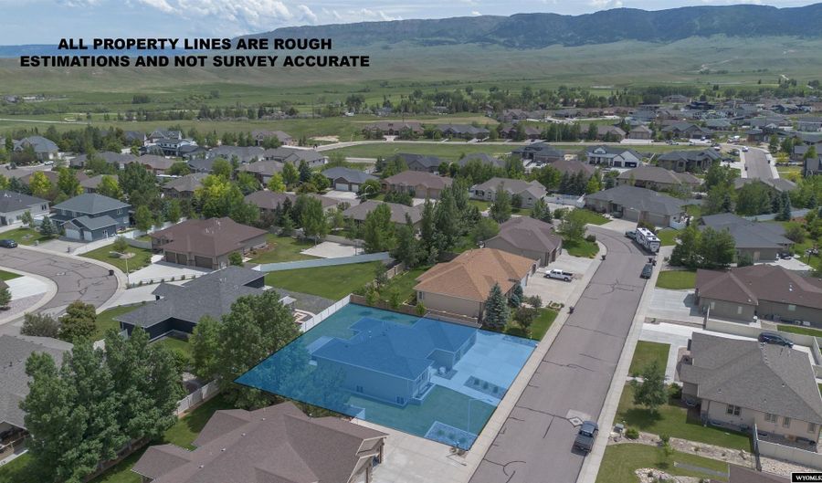 2301 Easthaven Ave, Casper, WY 82609 - 5 Beds, 3 Bath