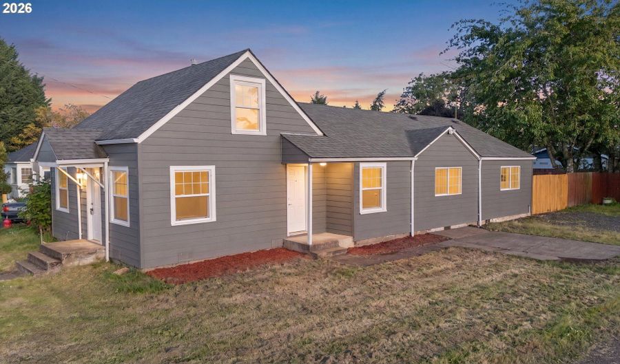 2010 E 1ST Ave, Albany, OR 97321 - 3 Beds, 2 Bath