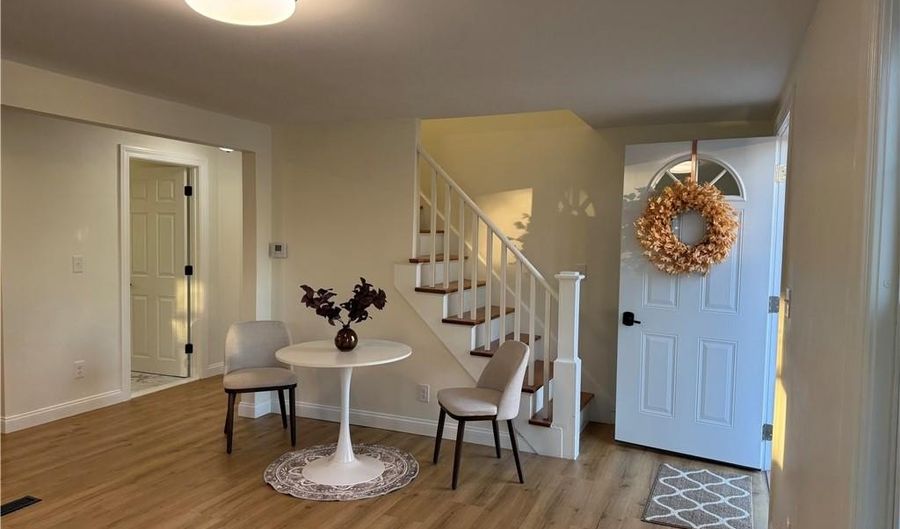 122 Elder St, Lincoln, RI 02865 - 3 Beds, 2 Bath