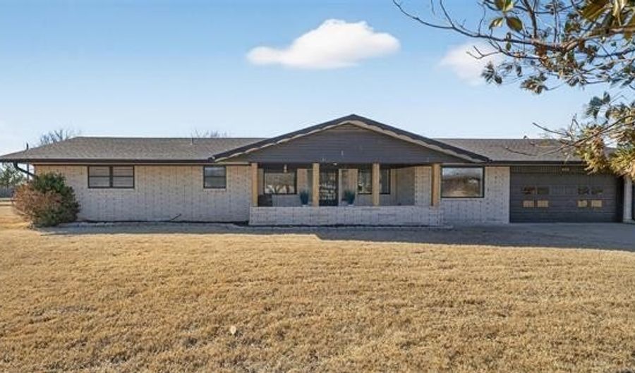 406 N William Penn St, Adair, OK 74330 - 3 Beds, 2 Bath