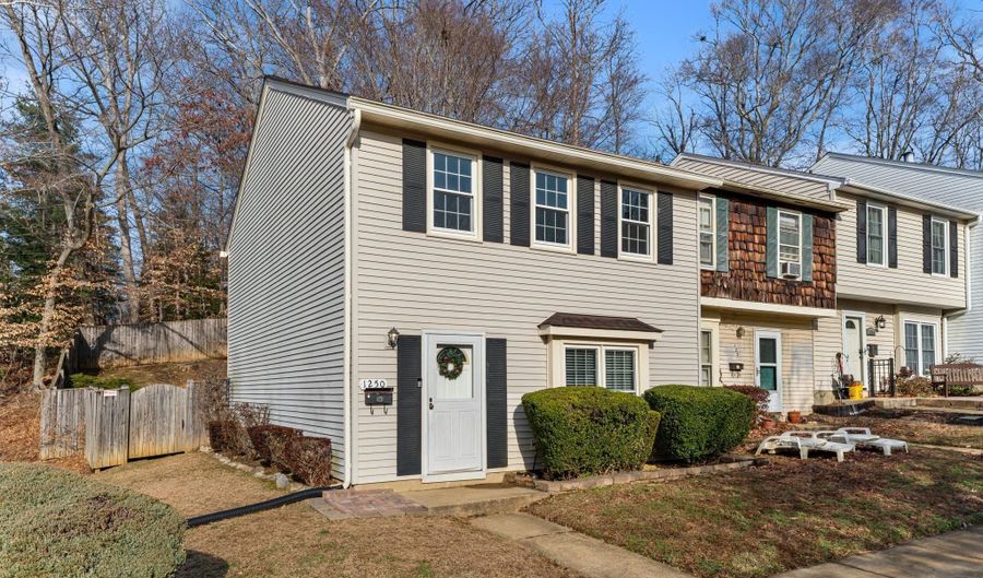 1250 STONEWOOD Ct, Annapolis, MD 21409 - 3 Beds, 2 Bath