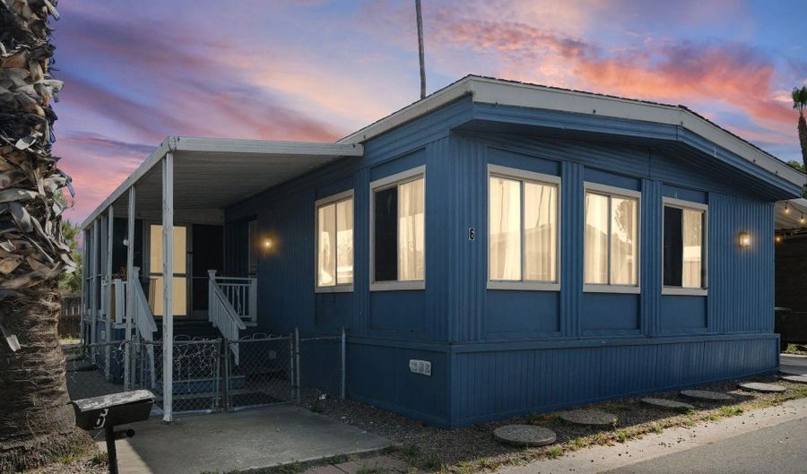2515 Sweetwater Rd Space 6, Spring Valley, CA 91977 - 3 Beds, 2 Bath