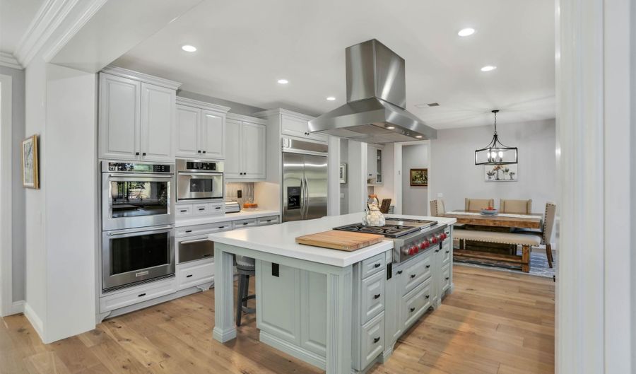 6676 Lemon Leaf Dr, Carlsbad, CA 92011 - 4 Beds, 5 Bath