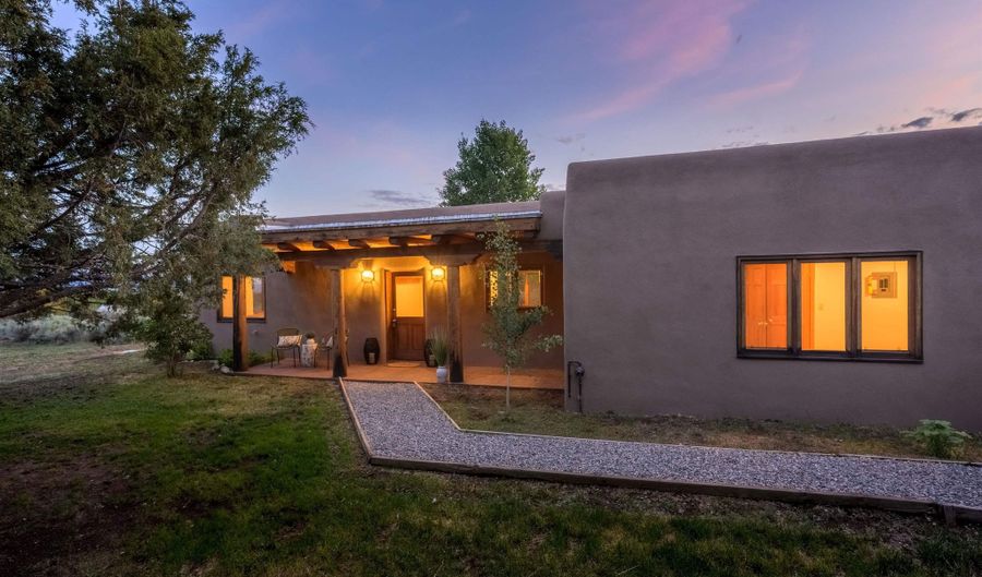 31 And 33 Juan De Dios Rd, Arroyo Seco, NM 87514 - 3 Beds, 3 Bath